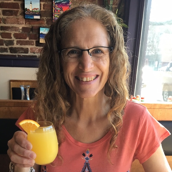 Meet your Posher, Bethany - Picture 1 of 1